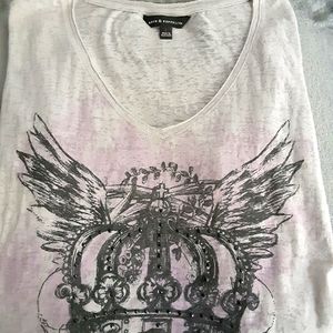 Rock & Republic L short sleeve graphics top gray **see pix for measurements**